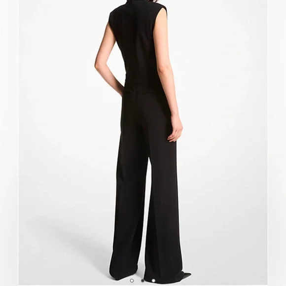 Unique sleeveless jumpsuit. For Business or an elegant evening.